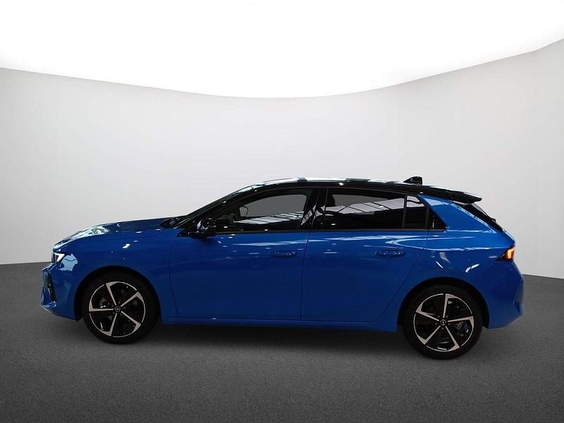 Neu Opel Astra 145 PS (106 kW) 2025 Kobald blau met. Limousine