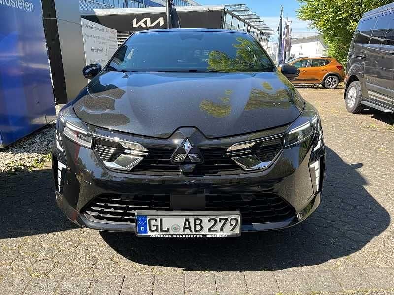 Gebraucht Mitsubishi Colt Select 143 PS (105 kW) 2025 Schwarz (onyxschwarz) Limousine