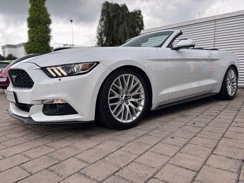 Second-hand Ford Mustang 309 CP (227 kW) 2015 Alb Cabrio