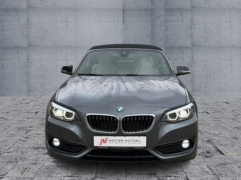 Gebraucht BMW 220 Sport Line 190 PS (139 kW) 2018 Grau Cabrio