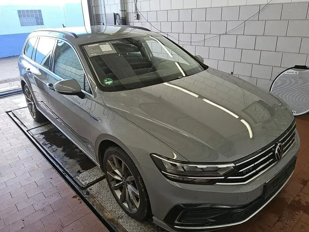Gebraucht VW Passat GTE 218 PS (160 kW) 2021 Grau Kombi