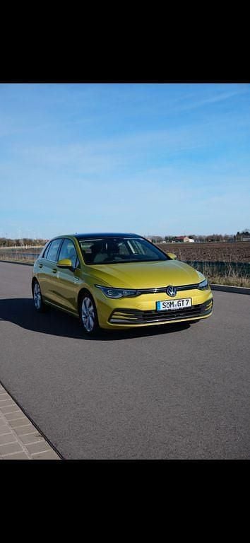 Gebraucht VW Golf VIII Edition 150 PS (110 kW) 2020 Gelb Limousine