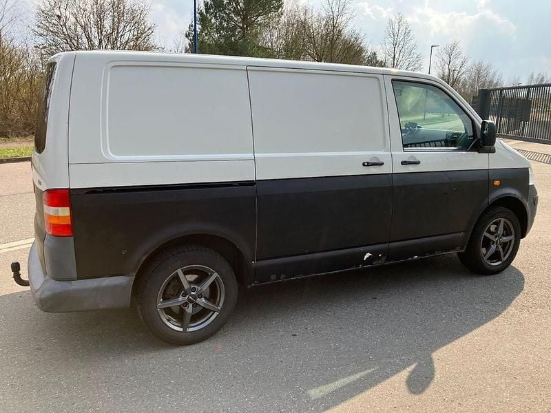 Gebraucht VW Transporter 131 PS (96 kW) 2006 Weiß Van