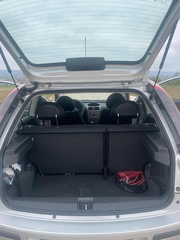 Gebraucht Opel Corsa 75 PS (55 kW) 2003 Grau Kleinwagen