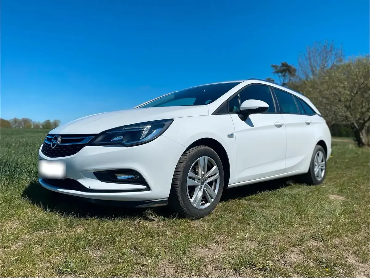 Second-hand Opel Astra 110 CP (80 kW) 2018 Alb Break