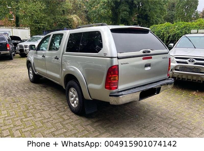 Gebraucht Toyota HiLux 171 PS (125 kW) 2004 Rot Pickup