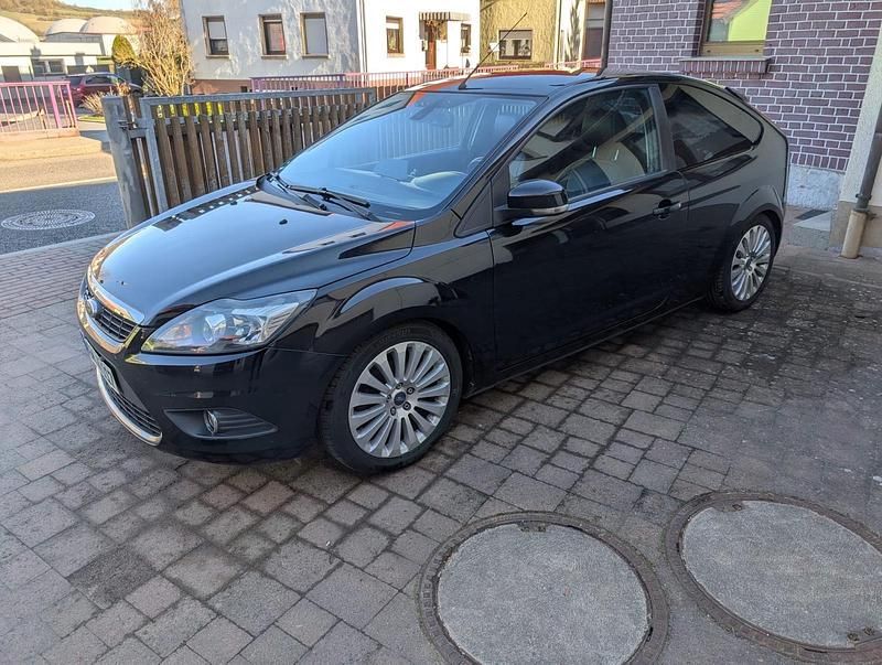 Gebraucht Ford Focus 115 PS (84 kW) 2008 Schwarz Limousine