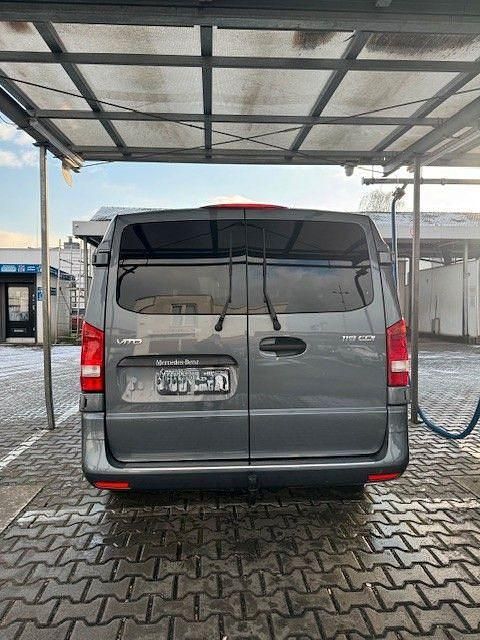 Gebraucht Mercedes Vito 190 PS (139 kW) 2018 Grau Van