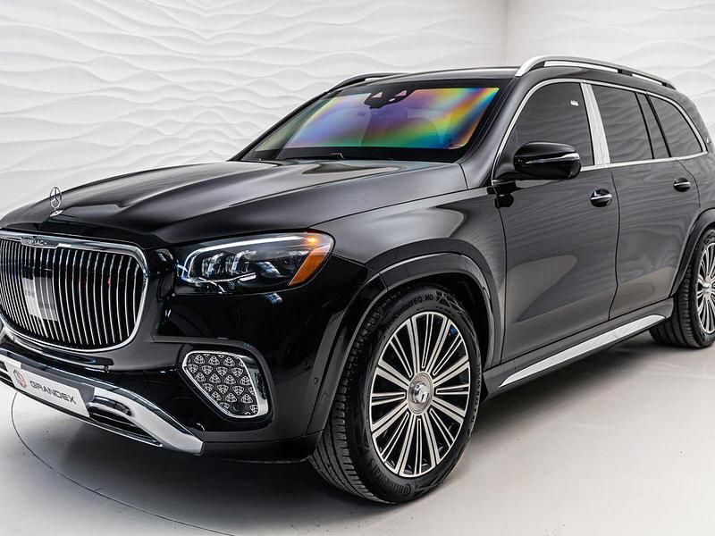 Neu Mercedes GLS600 Maybach 579 PS (425 kW) 2025 Schwarz SUV