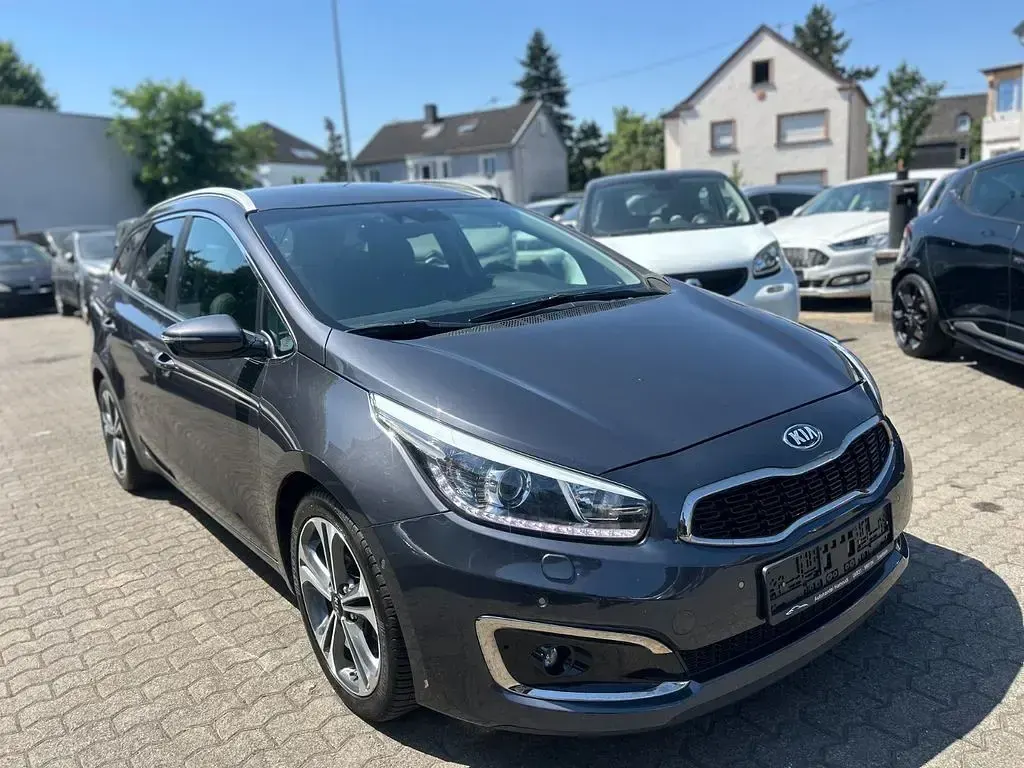 Gebraucht Kia Ceed 136 PS (100 kW) 2016 Grau Kleinwagen