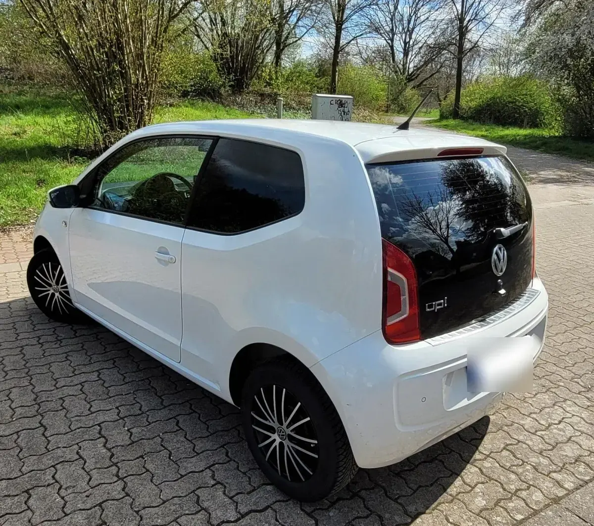 Gebraucht VW up! 60 PS (44 kW) 2014 Weiß Kleinwagen