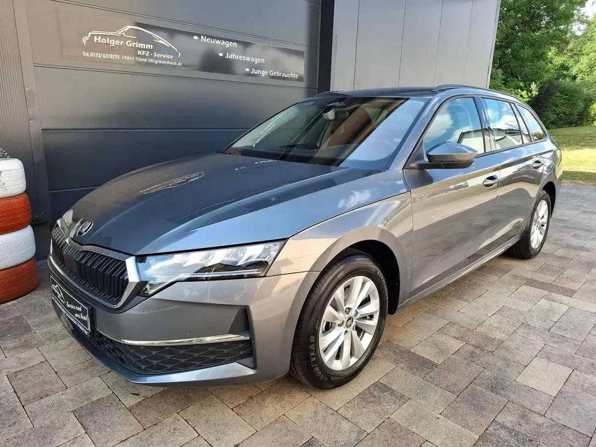 Gebraucht Skoda Octavia 150 PS (110 kW) 2026 Graphitegrau Kombi