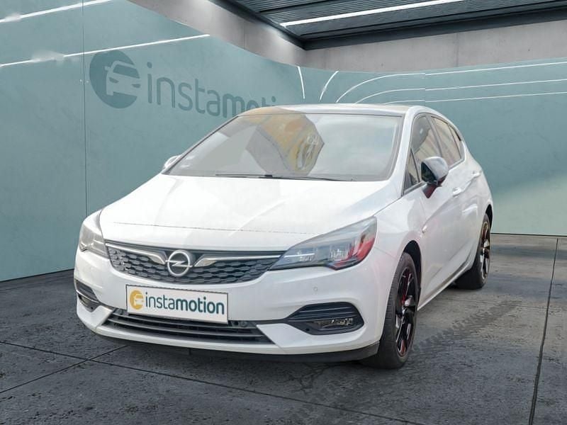 Weiß Gebraucht 2021 Opel Astra Limousine | 14.999 € (Fairer Preis) - Bild 1/4