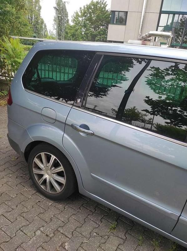 Gebraucht Ford Galaxy Ghia 140 PS (102 kW) 2007 Blau Van / Kleinbus