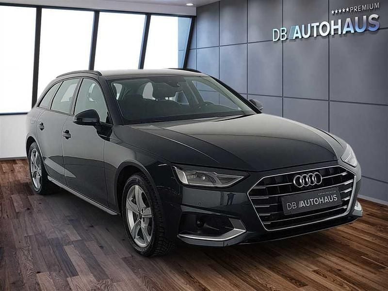 Second-hand Audi A4 Advanced Plus 163 CP (119 kW) 2024 Gri Break