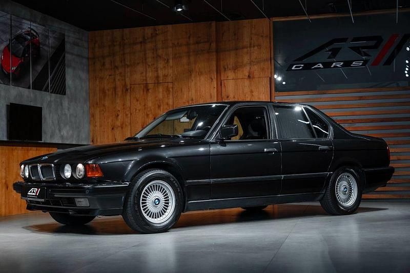 Gebraucht BMW 750 299 PS (219 kW) 1993 Schwarz Limousine
