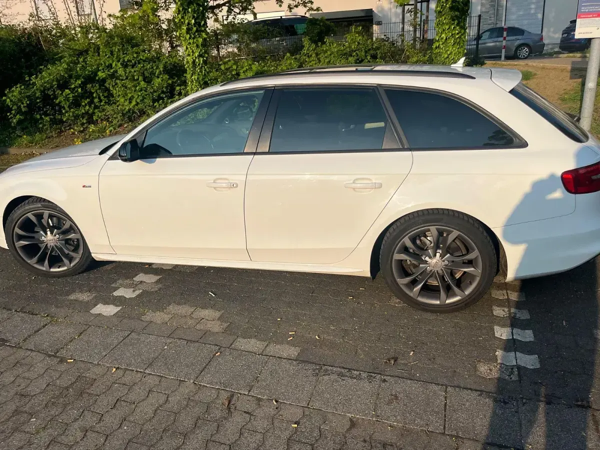 Gebraucht Audi A4 S-Line 177 PS (130 kW) 2012 Weiß Kombi