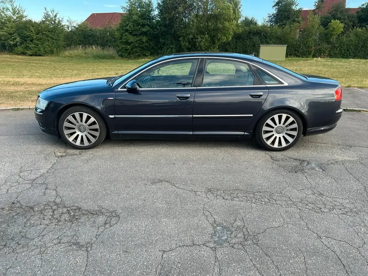 Gebraucht Audi A8 S-Line 233 PS (171 kW) 2004 Violet Limousine