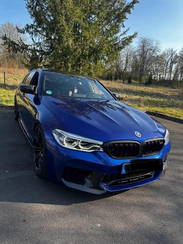 Blau Gebraucht 2018 BMW M5 Limousine | 67.000 € - Bild 1/4