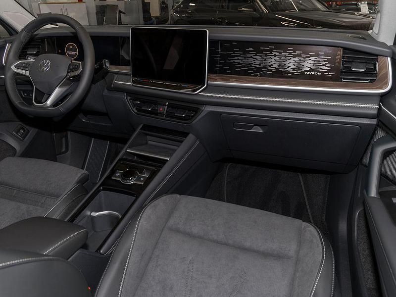 Neu VW Tayron Elegance 150 PS (110 kW) 2025 Grün SUV