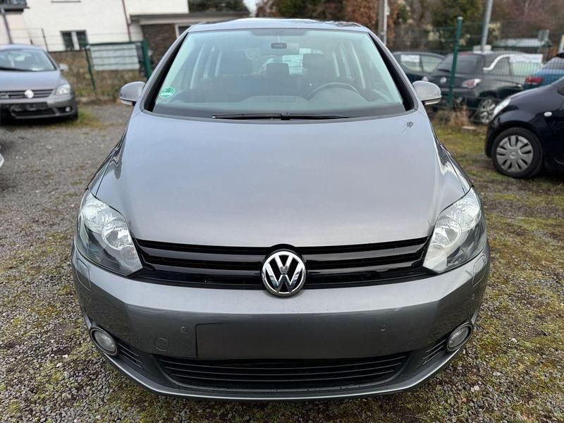 Grau Gebraucht 2013 VW Golf Trendline Limousine | 3.999 € (Superpreis) - Bild 1/4