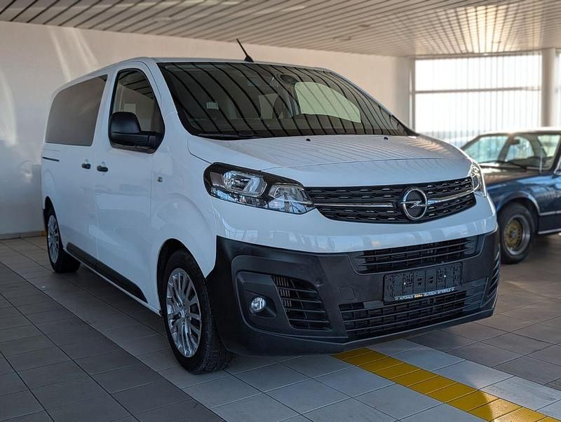 Gebraucht Opel Vivaro 102 PS (75 kW) 2020 Weiß Van / Kleinbus