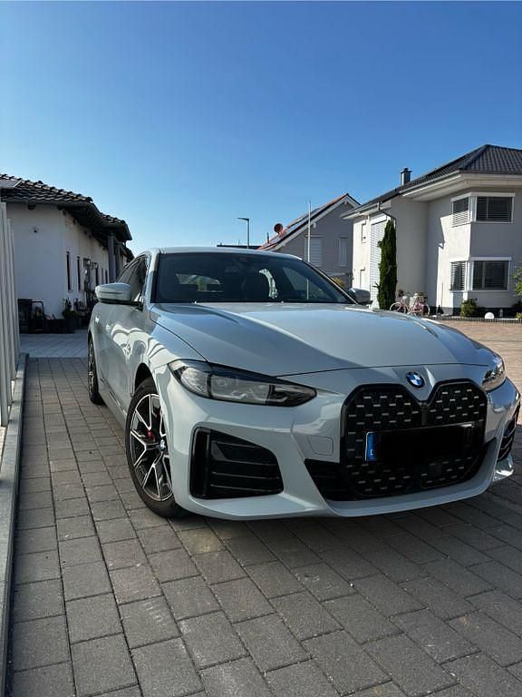 Grau Gebraucht 2024 BMW 420 Gran Coupé Performance Coupé | 46.000 € (Fairer Preis) - Bild 1/4