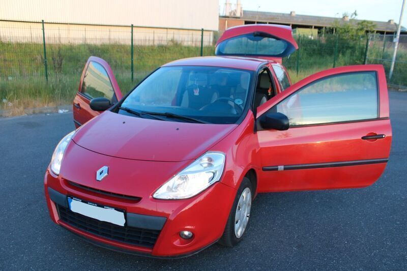 Rot Gebraucht 2009 Renault Clio II Dynamique Kleinwagen | 2.300 € (Guter Preis) - Bild 1/4