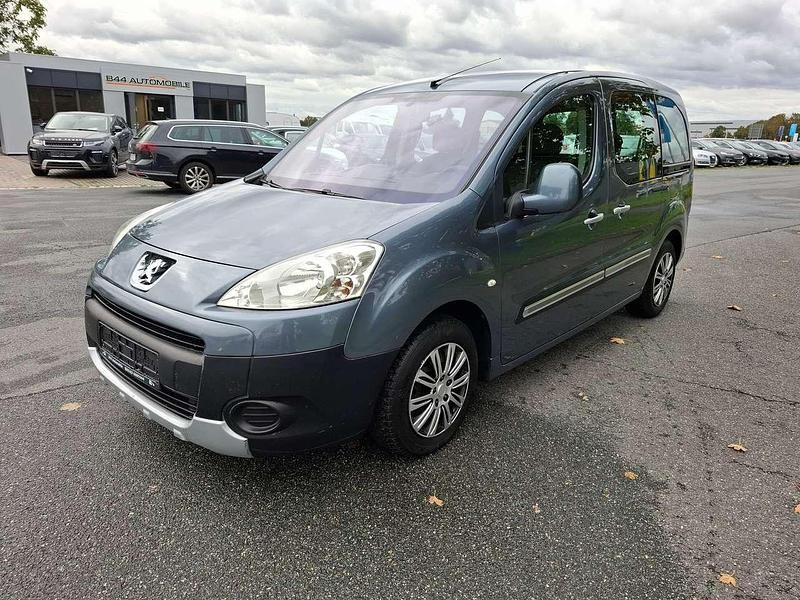 Grau Gebraucht 2009 Peugeot Partner Tendance Van / Kleinbus | 4.590 € (Fairer Preis) - Bild 1/4