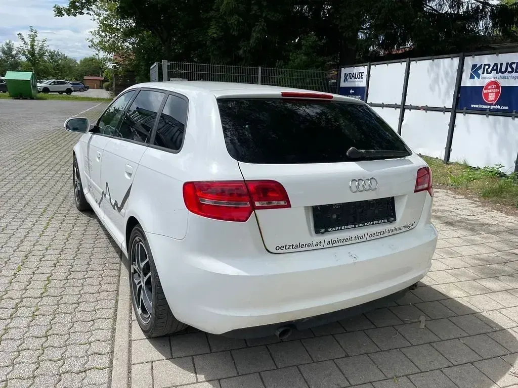 Second-hand Audi A3 Attraction 90 CP (66 kW) 2010 Hatchback
