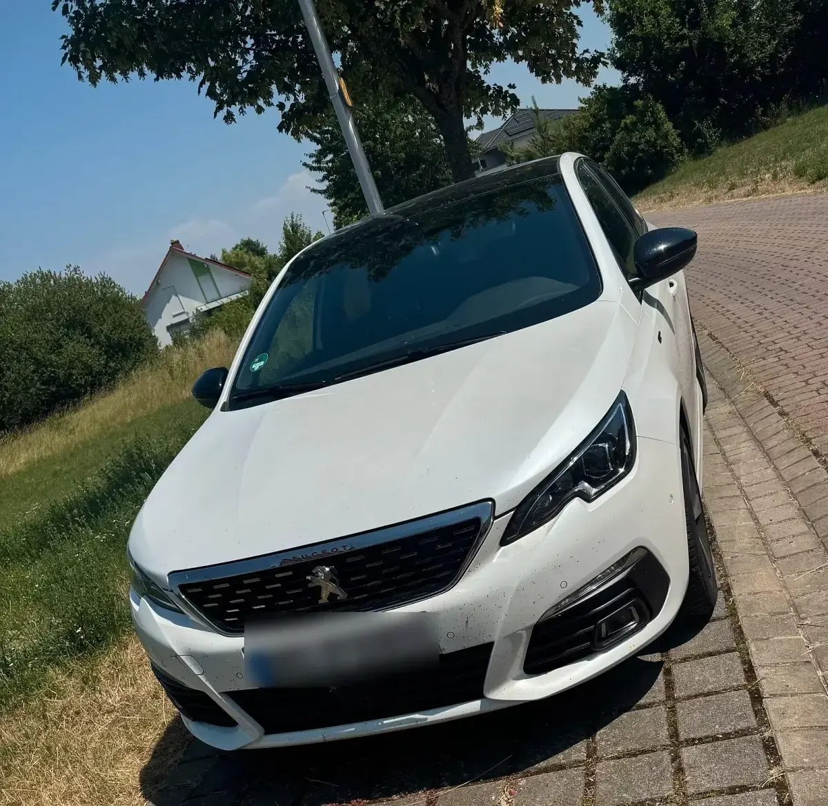Gebraucht Peugeot 308 GT 130 PS (95 kW) 2021 Weiß Kleinwagen
