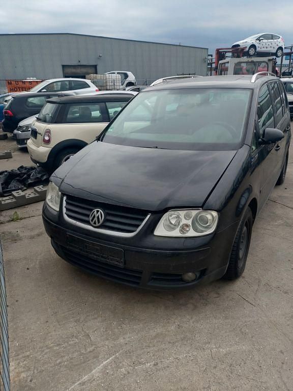 Schwarz Gebraucht 2003 VW Touran Highline Van / Kleinbus | 900 € (Superpreis) - Bild 1/4