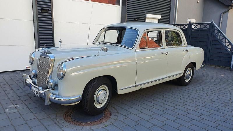Grau Gebraucht 1957 Mercedes 219 Limousine | 15.000 € - Bild 1/4