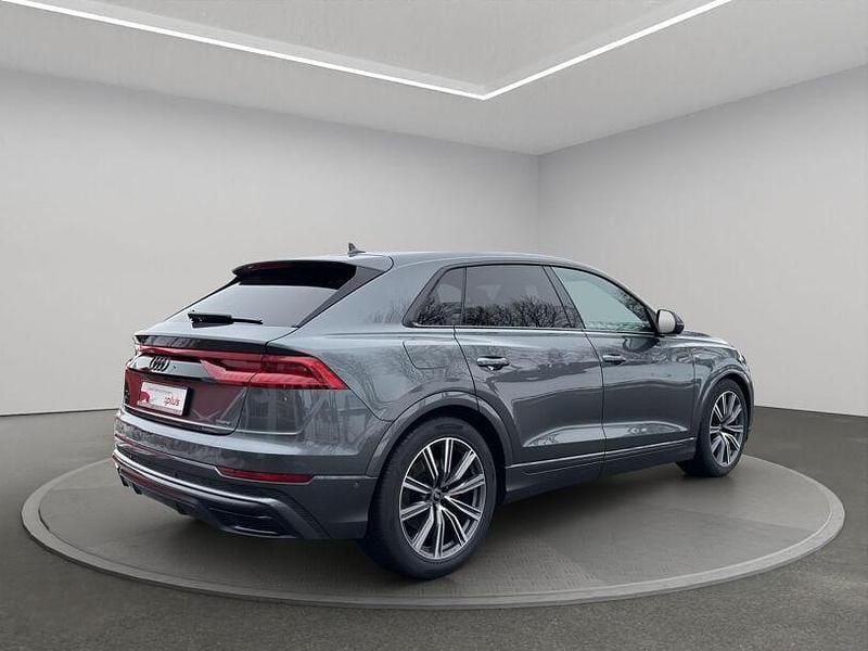 Gebraucht Audi Q8 S-Line 286 PS (210 kW) 2023 Daytonagrau perleffekt SUV