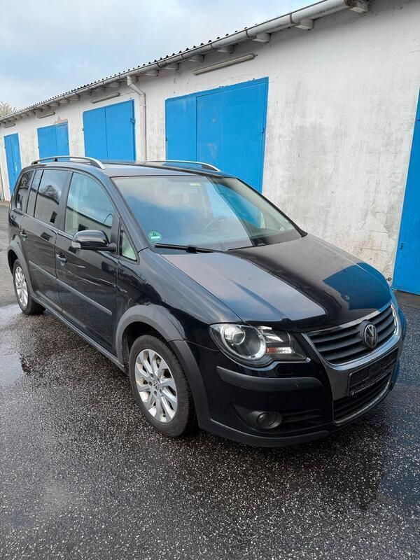 Schwarz Gebraucht 2006 VW Touran Van / Kleinbus | 3.000 € (Etwas zu teuer) - Bild 1/4