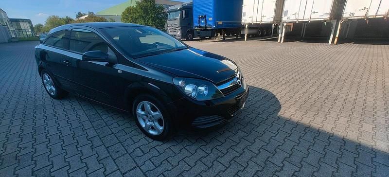 Gebraucht Opel Astra GTC 90 PS (66 kW) 2007 Schwarz Coupé