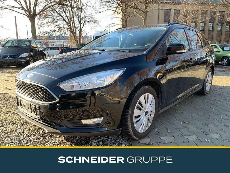 Schwarz Gebraucht 2017 Ford Focus Business Edition Limousine | 6.690 € (Guter Preis) - Bild 1/4