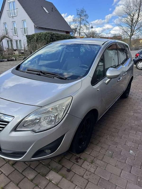 Gebraucht Opel Meriva Innovation 110 PS (80 kW) 2011 Van / Kleinbus