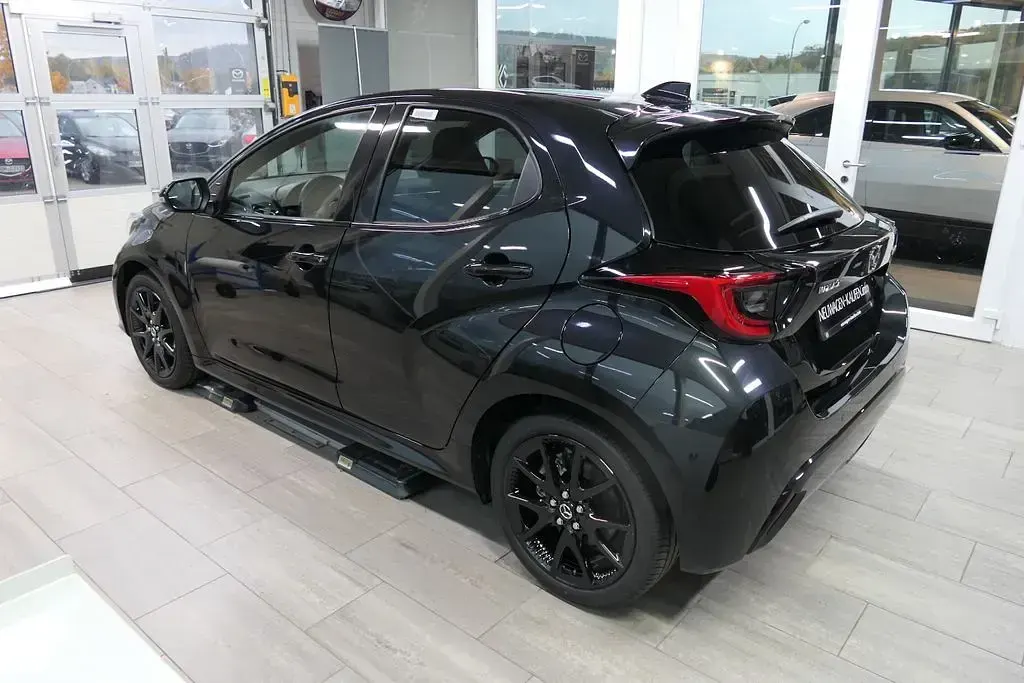 Neu Mazda 2 Homura-Line 116 PS (85 kW) 2026 Schwarz Kleinwagen