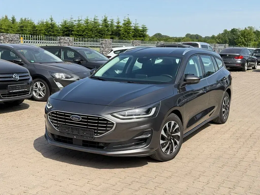 Gebraucht Ford Focus Style 120 PS (88 kW) 2022 Grau Limousine