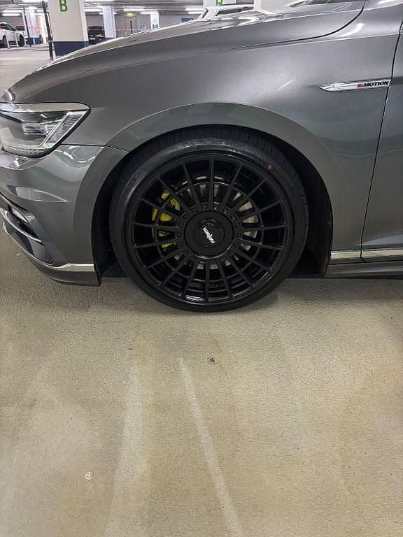 Gebraucht VW Passat 239 PS (175 kW) 2017 Grau Kombi