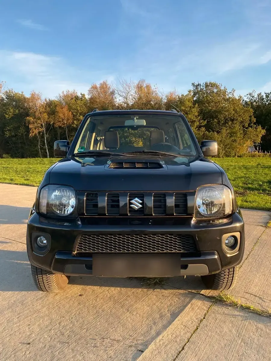 Gebraucht Suzuki Jimny 84 PS (61 kW) 2018 Schwarz SUV