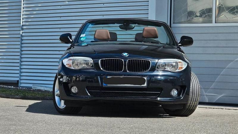 Gebraucht BMW 118 Cabriolet Advantage 143 PS (105 kW) 2012 Schwarz Cabrio