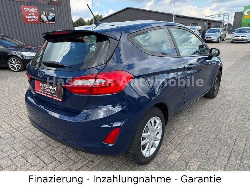 Gebraucht Ford Fiesta Trend 71 PS (52 kW) 2018 Blau Kleinwagen