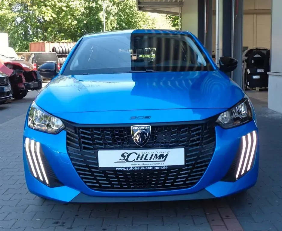 Gebraucht Peugeot 208 Active 75 PS (55 kW) 2024 Blau Kleinwagen