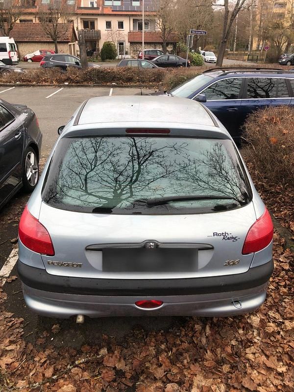 Gebraucht Peugeot 206 75 PS (55 kW) 2001 Kleinwagen