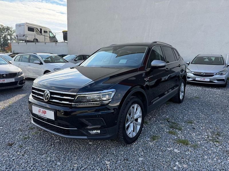 Schwarz Gebraucht 2019 VW Tiguan Allspace Highline SUV | 19.999 € (Fairer Preis) - Bild 1/4