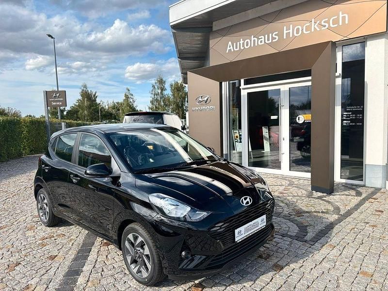 Schwarz Neu 2025 Hyundai i10 Trend Kleinwagen | 18.990 € (Fairer Preis) - Bild 1/4
