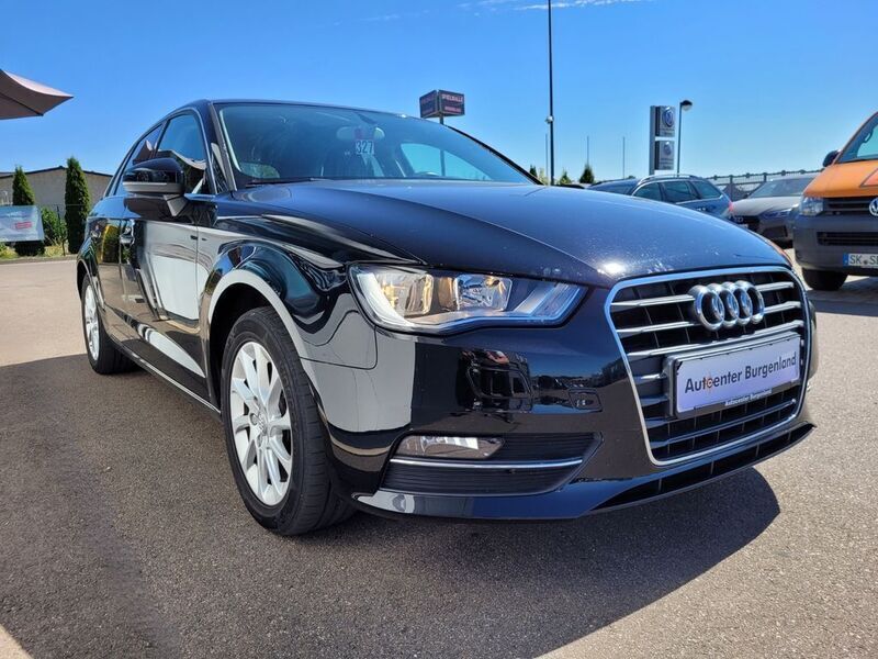 Gebraucht Audi A3 Sportback Attraction 122 PS (89 kW) 2013 Brillantschwarz Kleinwagen