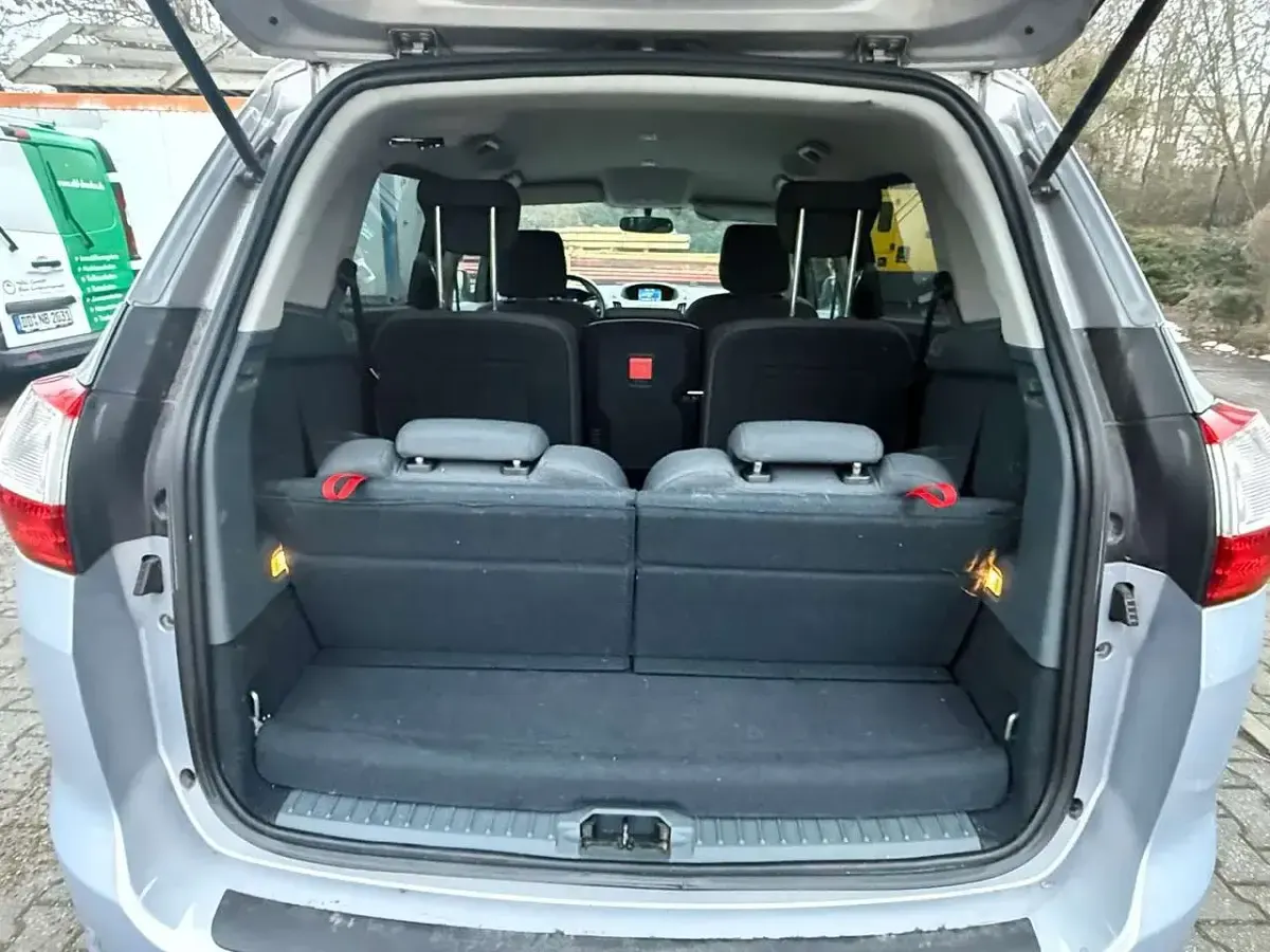 Gebraucht Ford C-MAX 150 PS (110 kW) 2011 Silber Van / Kleinbus